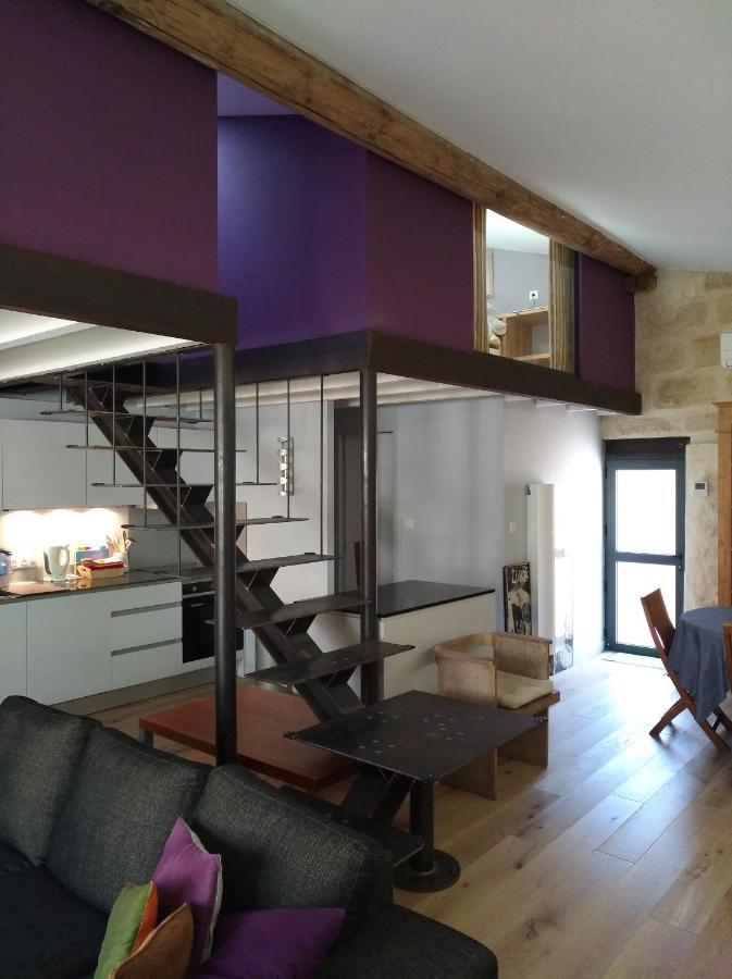 Le Pain De Lune Gite Et Chambre D'Hotes Avec Piscine Bourg-sur-Gironde Exterior foto