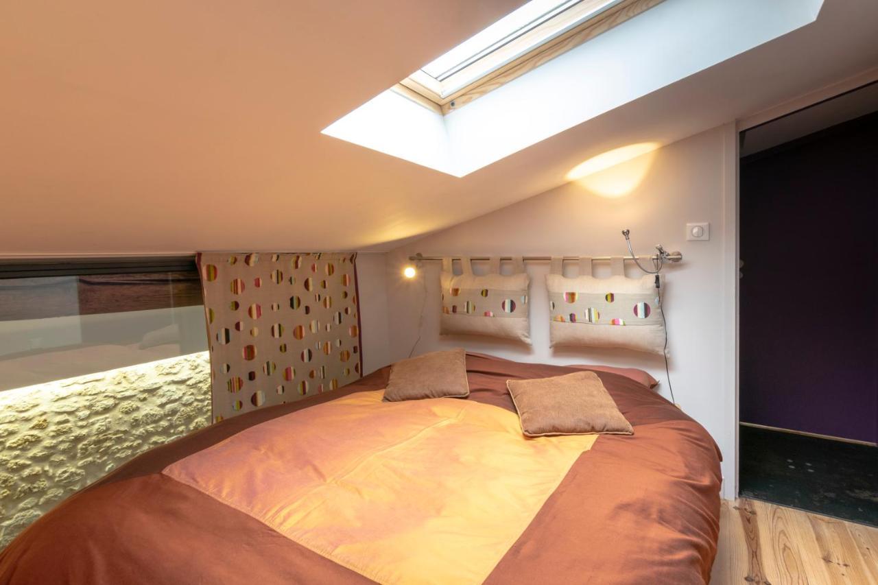 Le Pain De Lune Gite Et Chambre D'Hotes Avec Piscine Bourg-sur-Gironde Exterior foto
